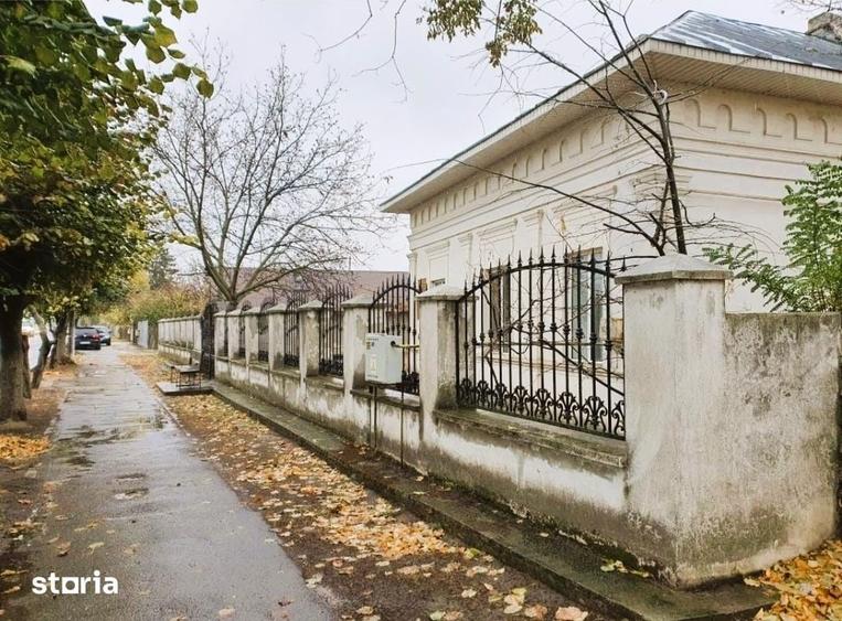 Casă cu 6 camere cu Teren 3032 Mp în Ultracentral