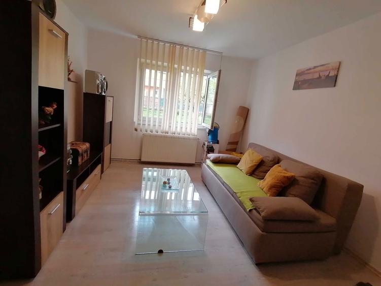 Vanzare apartament 2 camere - 4