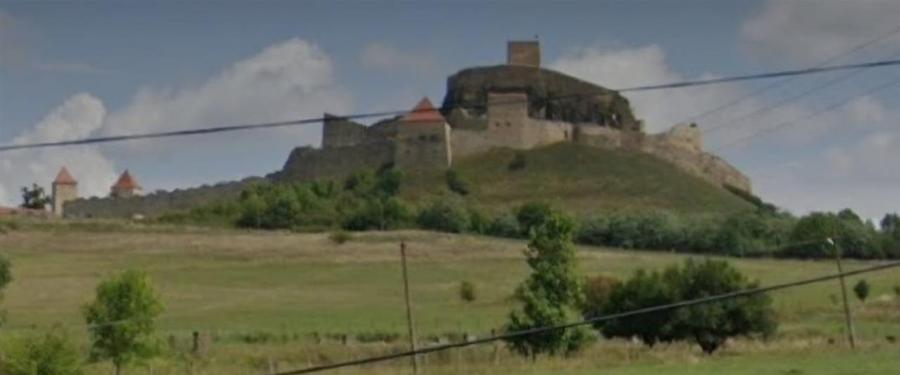 Teren Intravilan la baza cetatii Rupea - 2