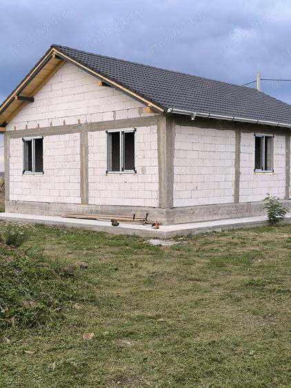 Vand casa noua in Nojorid (la ro?u) - 9