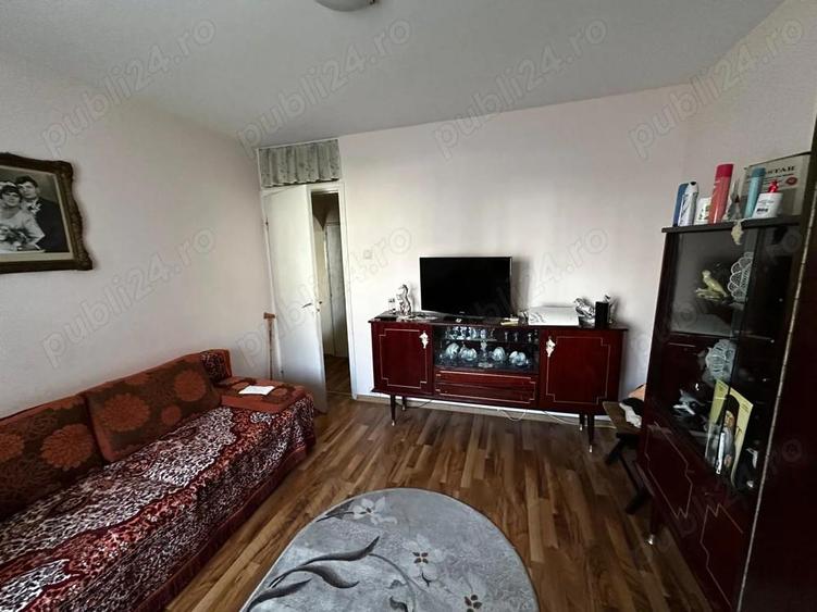 Apartament 3 camere P 4 str. Gloriei cartier Tractorul Brasov - 8
