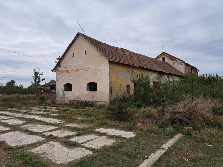 casa de vinzare. de renovat - 5