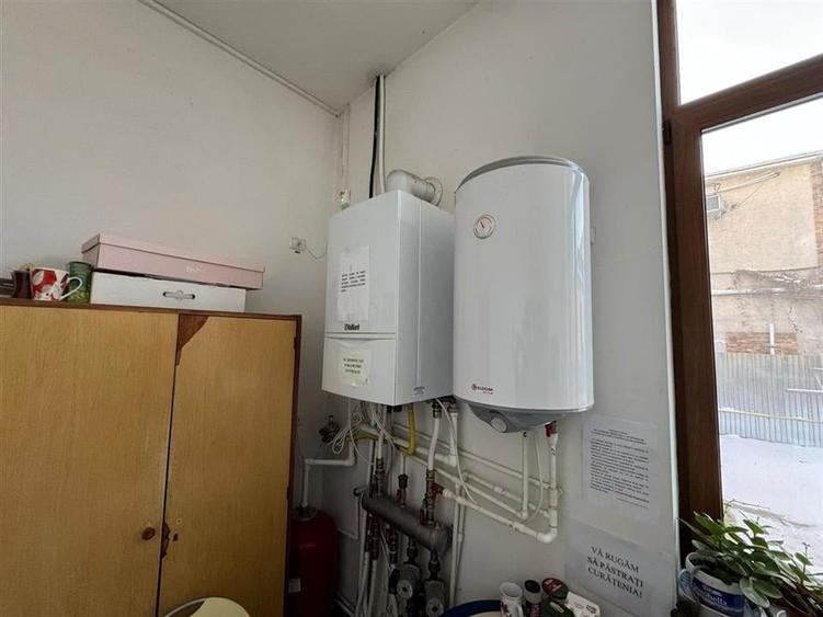 Cladire cu un aspect aparte de inchiriat in Centrul Focsaniului - 20