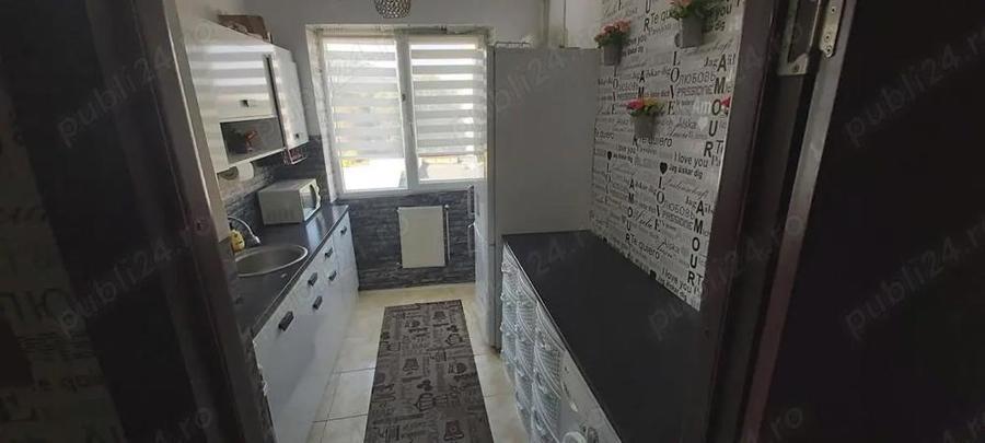 Vand urgent apartament 3camere zona ultracentrala - 1