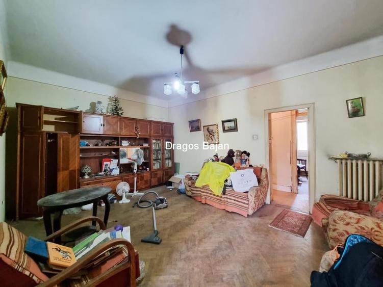 Cismigiu // Curte in proprietate // Vila renovata - 10