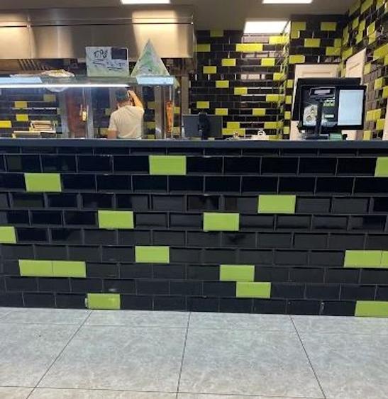 OPORTUNITATE Spatiu comercial 130 mpu 7 locuri parcare vizavis de campus scolar - 2