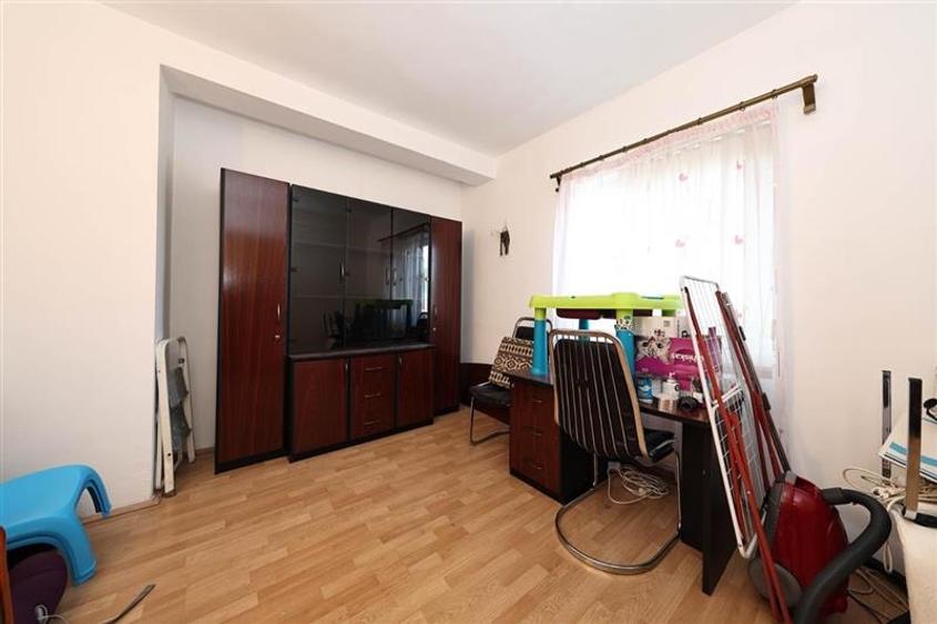 Vanzare Casa zona Tractorul, teren aferent 700 mp - 29