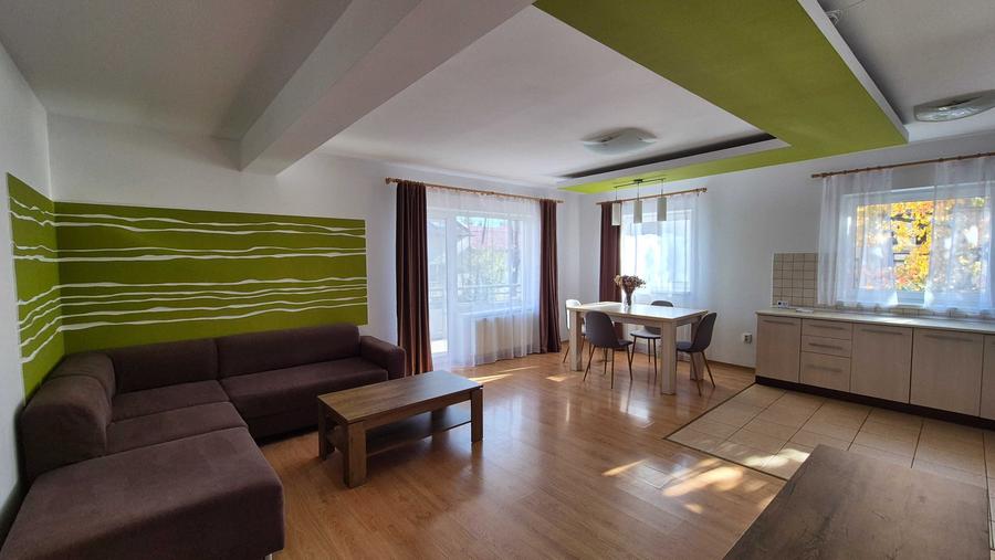 Apartament cu 3 camere decomandat în Gheorgheni