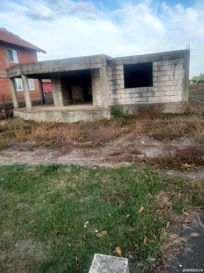 casa de vanzare in Carani - 2