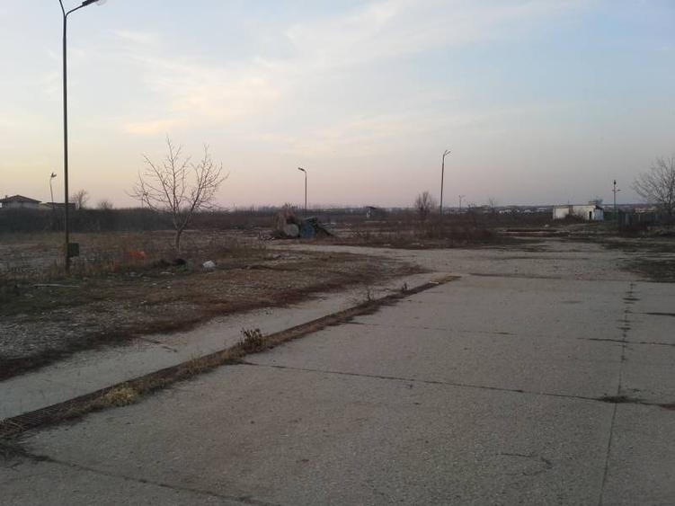 Teren intravilan cu toate utilitatile  In PIPERA - 4