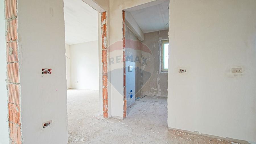 Locuieste intr-un peisaj de poveste - Vila moderna in Rasnov - 13