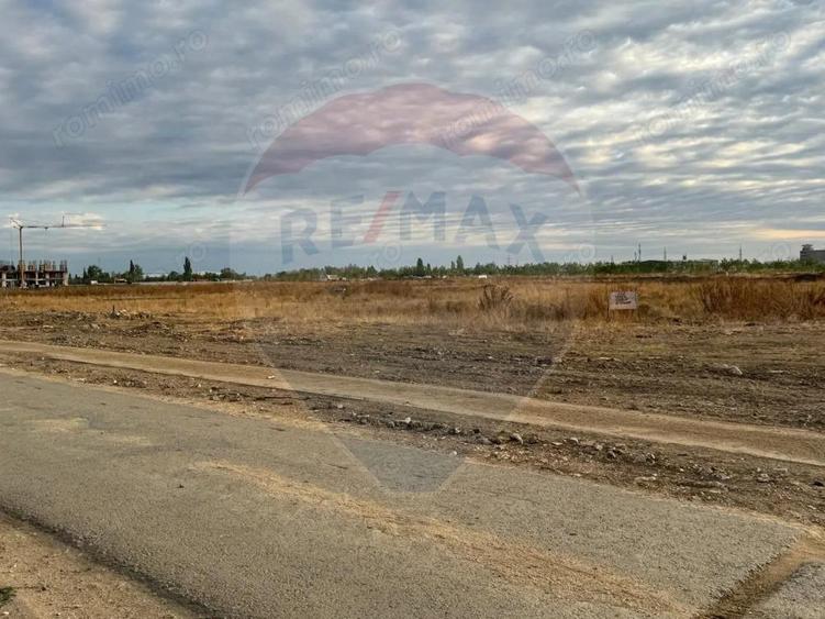 Teren 9400 mp Strada Gura solcii - 4