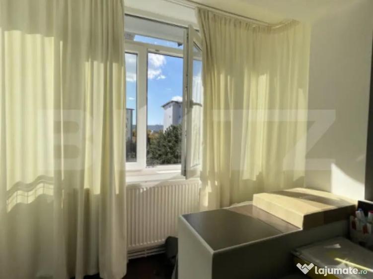 Apartament 3 camere - Etaj 3 - Zona Cuza Voda II - 1