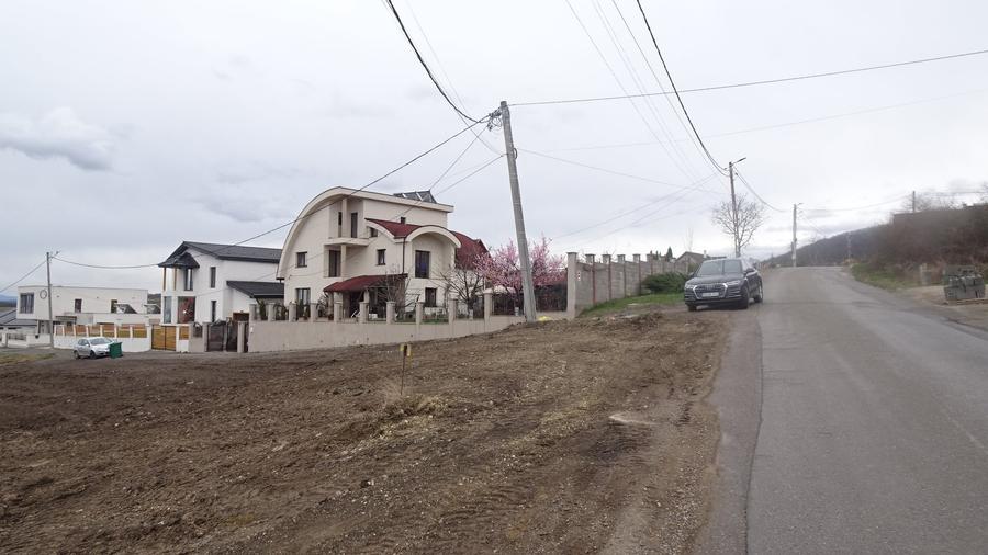 Vand 2 parcele de teren intravilan in Deva, pe Vulcan, suprafata 700 mp fiecare - 3
