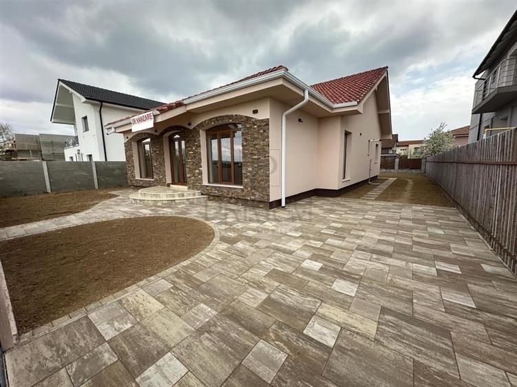 Casa individuala - zona excelenta - finisaje TOP - 1