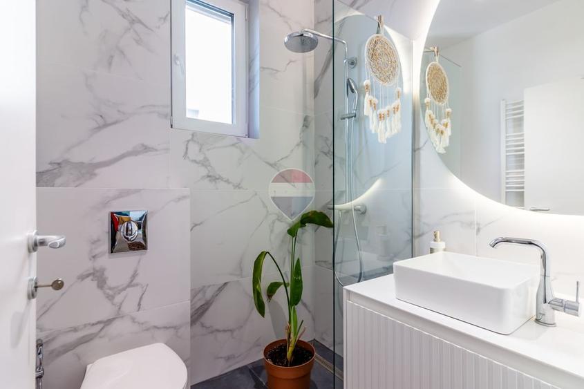 Casă individuală cu 5 camere cu Teren 452 Mp în Corbeanca