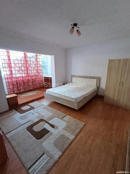Apartament 3 camere de inchiriat Complex Studen?esc Apartament 3 camere de inchiriat Complex Studen?esc