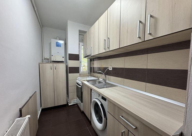 Apartament cu 2 camere parter,, zona Cedonia - 3