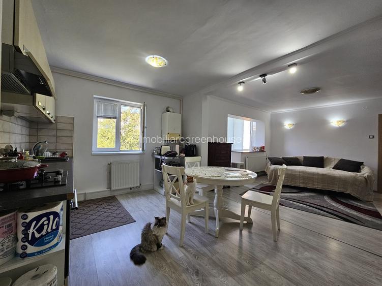 Apartament 4 camere, etaj 2 zona Gojdu