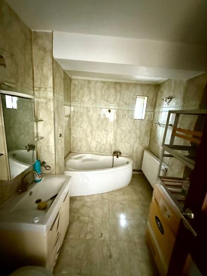 Apartament de Vanzare - 3