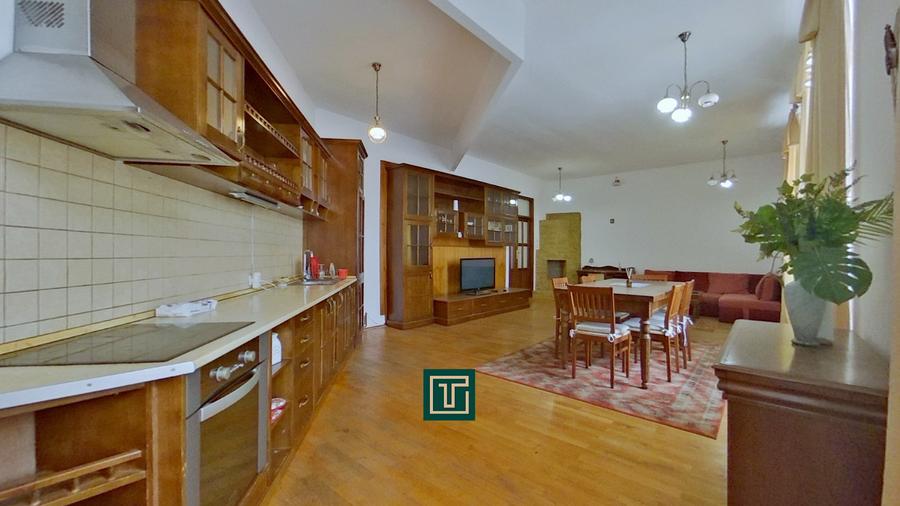 Apartament spațios cu 3 camere de închiriat – zonă Centrală, Arad - 1