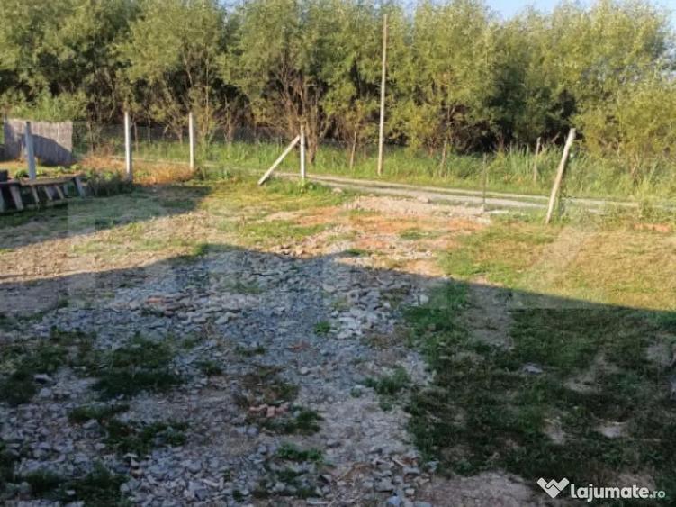 Casa de vanzare Livezile, str. principala - 1