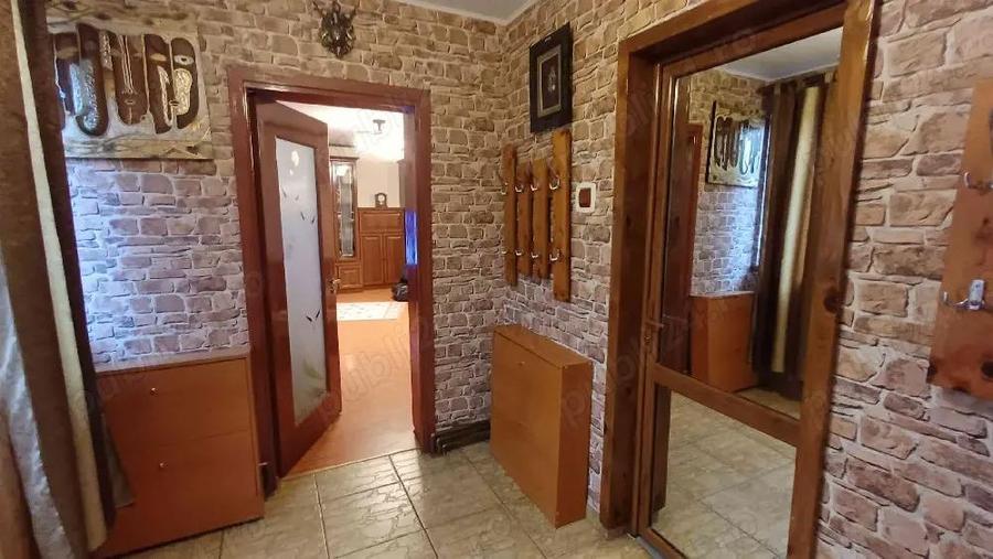 Balcon sau curte? Casa. - 4