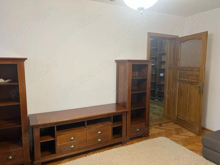 Ap. 3 camere cu garaj sub bloc zona I. Traian - 5