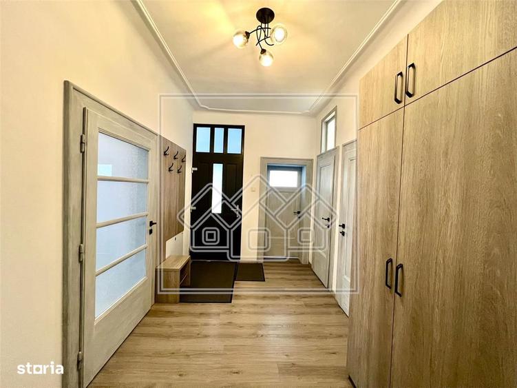Apartament la casa - 4 camere, 111 mp - Zona centrala - 7