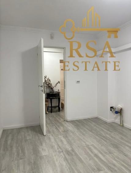 Spatiu comercial de inchiriat,  zona Dovali Rm. Valcea Etaj Parter - 4