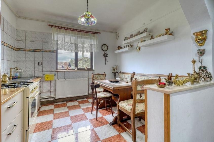 Investitie -Oportunitate - Casă boierească  de poveste- 7000 mp teren, - 25