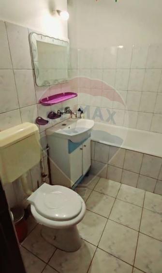 GARSONIERA  decomandata, cu priveliste  - DE VANZARE- BV/  str Traian! - 10