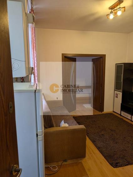 Apartament cu 2 camere semidecomandat, mobilat în Titulescu