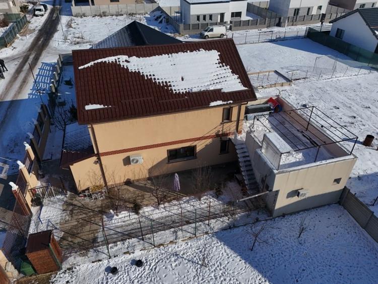 COMUNA BERCENI – TOAMNEI, CASA 5 CAMERE, 112 MP UTILI + POD 40 MP, LOT 320 MP! - 25