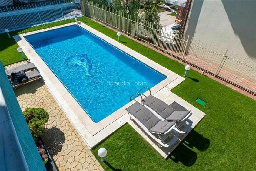 Vila cu piscina.Iancu Nicolae. Exclusivitate.