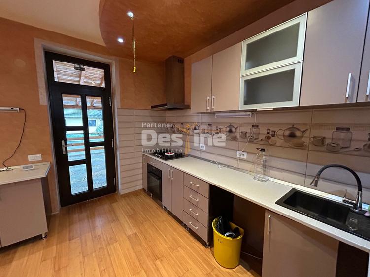 Casa cu piscina Fermelor 840mp teren  285.000€ - 10
