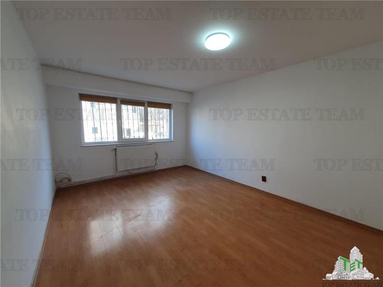 Inchiriez 2 camere nemobilat parter inalt Casa de Cultura CONSTANTA - 3