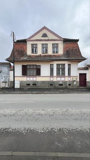 Casa de vanzare Cisnadie centru ! - 1