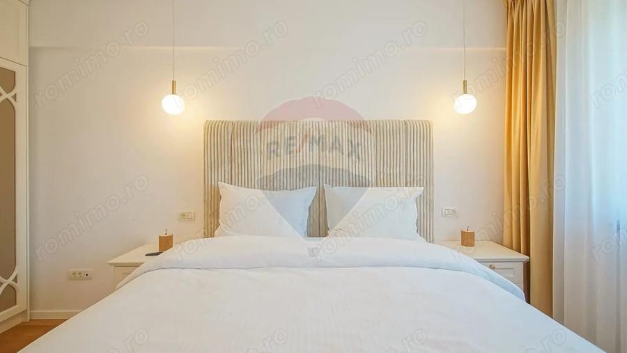 Apartament cu 3 camere decomandat în Noua