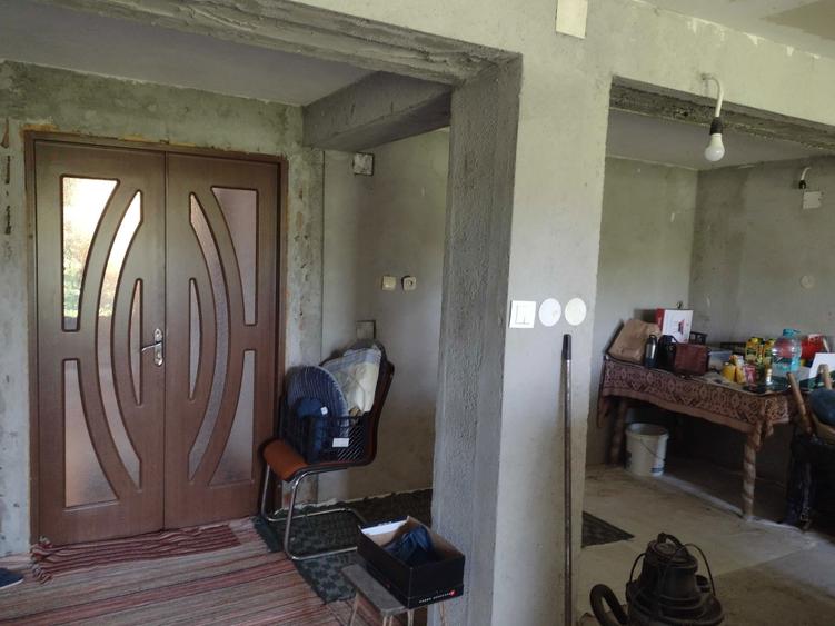 Vand Casa 373 mp, 2000 teren 6 km Rm Valcea acces privilegiat DN7 - 6