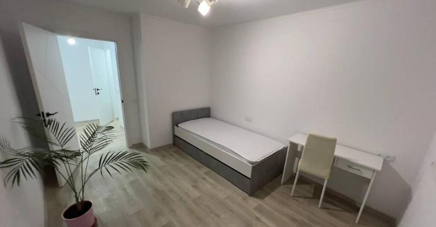 3 camere de vanzare zona Alecsandri - 4