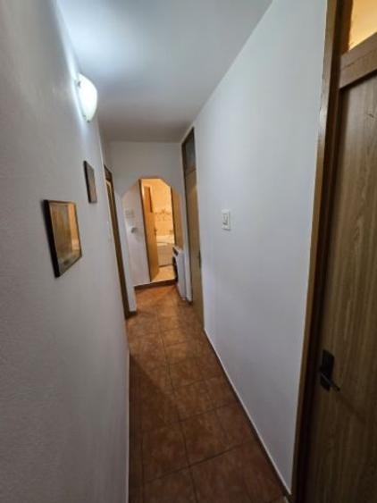 Apartament mobilat si utilat 3 camere decomandat Aparatorii Patriei  120 000 EU - 9