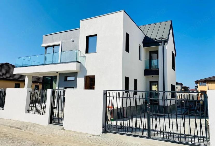 Casă cu 5 camere cu Teren 400 Mp în Est