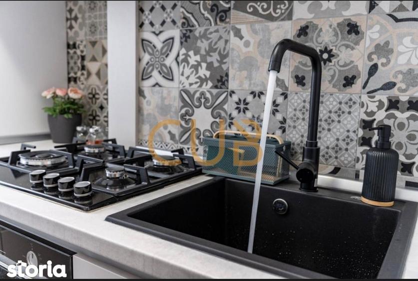 Apartament cu 3 camere, mobilat în P-ța Victoriei