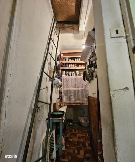 Apartament cu 4 camere semidecomandat în Central