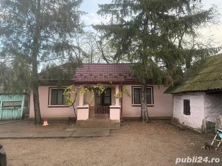 Casă cu Teren 1500 Mp în Stolnici
