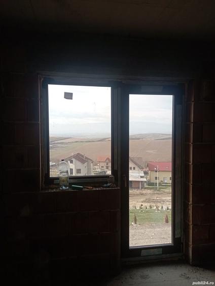 Casă cu 6 camere cu Teren 700 Mp în Șura Mare