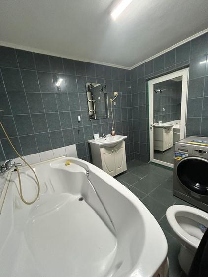 Casă cu 4 camere în Brăilița
