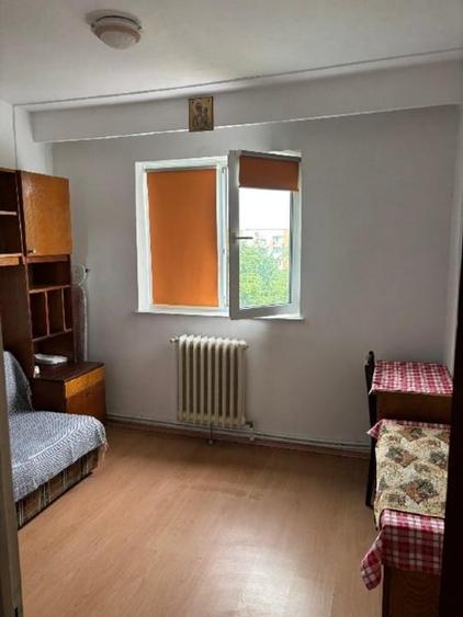 Apartament cu 2 camere semidecomandat, mobilat în Ultracentral