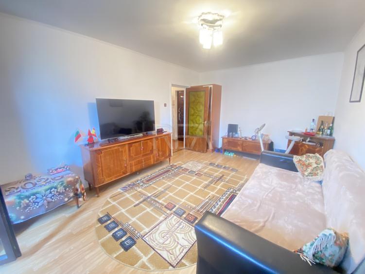3 Camere-Decomandat-70 mp-Etaj Intermediar-Metrou Tineretului - 1